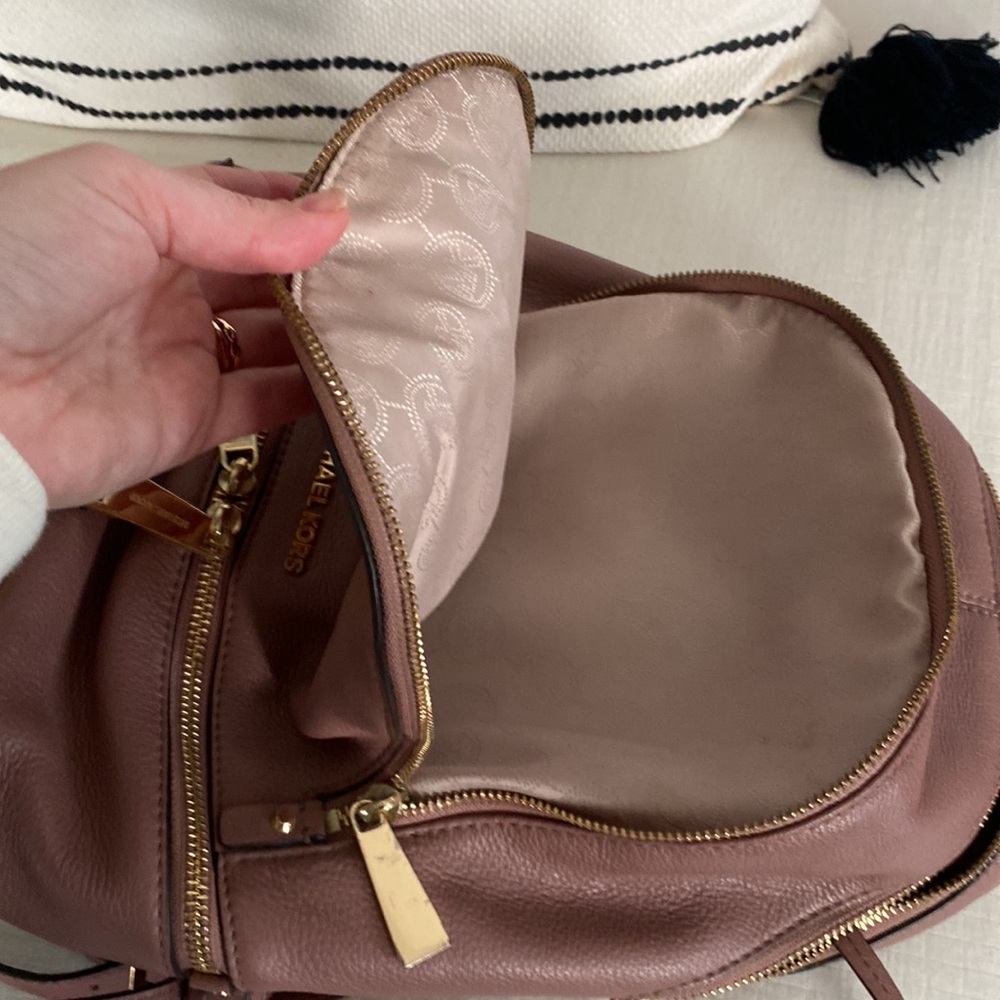 Michael Kors leather backpack - Picture 6 of 8